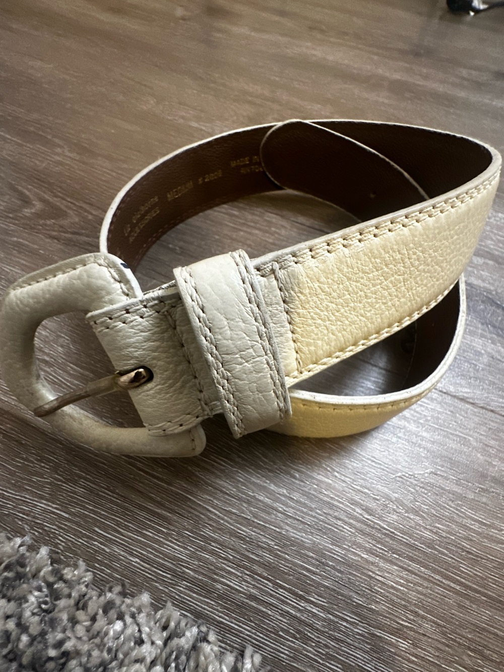 Vintage Genuine Leather Liz Claiborne Cream Belt